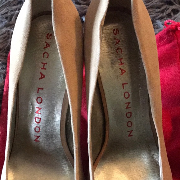 Nude tan heels - Picture 4 of 4